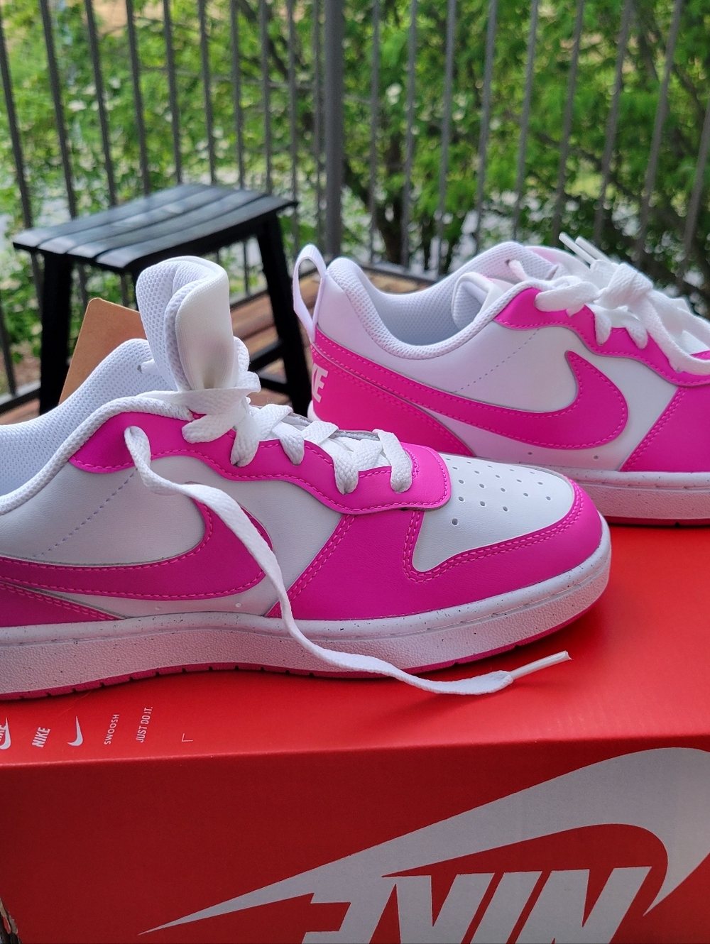 Nike Court Borough NWT - Picture 6 of 10